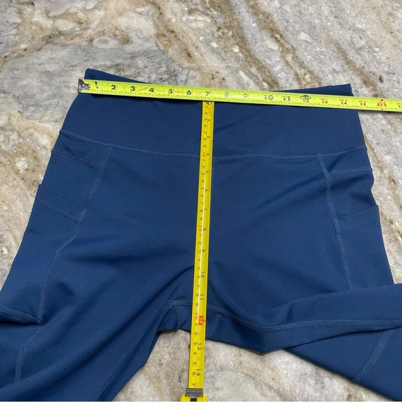 Zyia Active Capri Legging with side Pockets - Size 12 - Picture 7 of 9